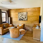 Oswaldeck Apartmán *