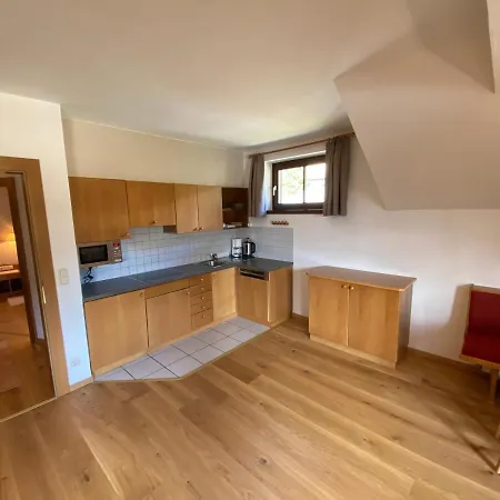 Oswaldeck Apartment *