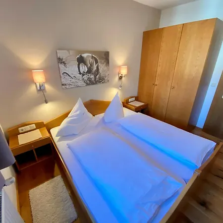 Oswaldeck Apartment *